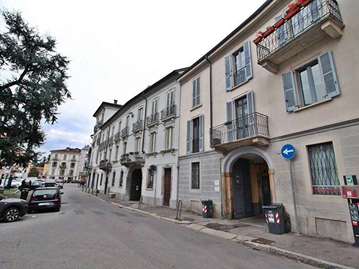 Appartamento bilocale in affitto in Piazza Giuseppe Garibaldi, Centro Storico, Monza