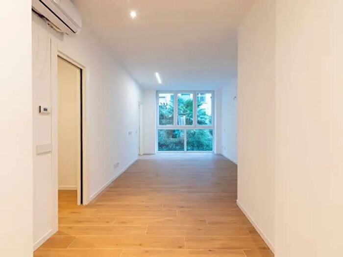 Appartamento monolocale in vendita in Corso Sempione, Milano