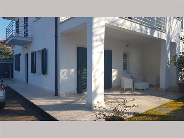 Casa in vendita in Forte Dei Marmi