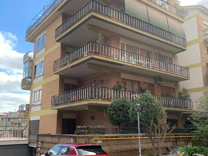Appartamento quadrilocale in vendita in Via Giovanni Giorgi, Roma