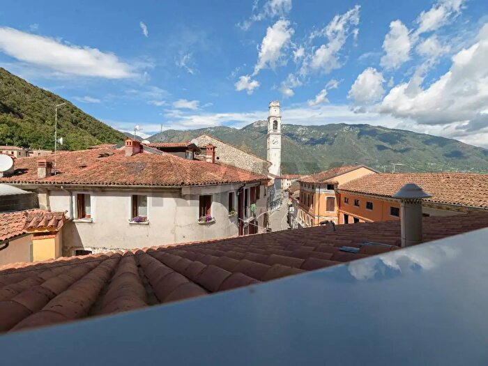 Appartamento quadrilocale in vendita in Piovene Rocchette