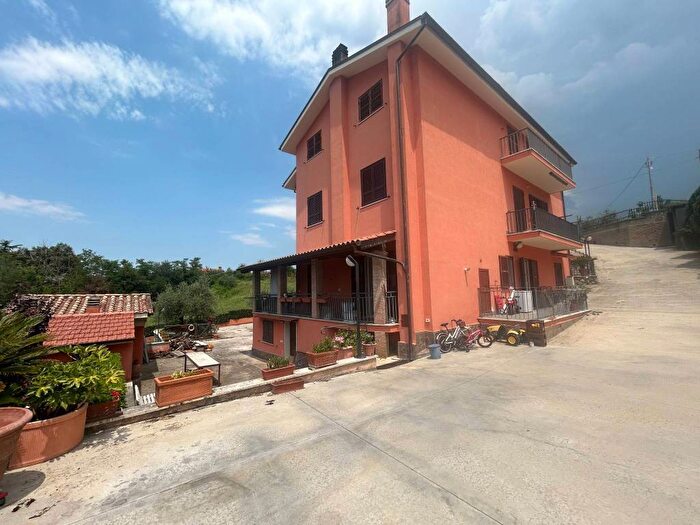 Appartamento quadrilocale in affitto in Via Folcarotonda, Centro, Palestrina