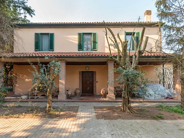 Casa con 5 locali in vendita in Ravenna
