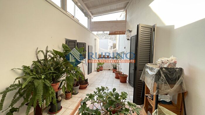 Appartamento quadrilocale in vendita in Corso Regina Margherita, Mola Di Bari