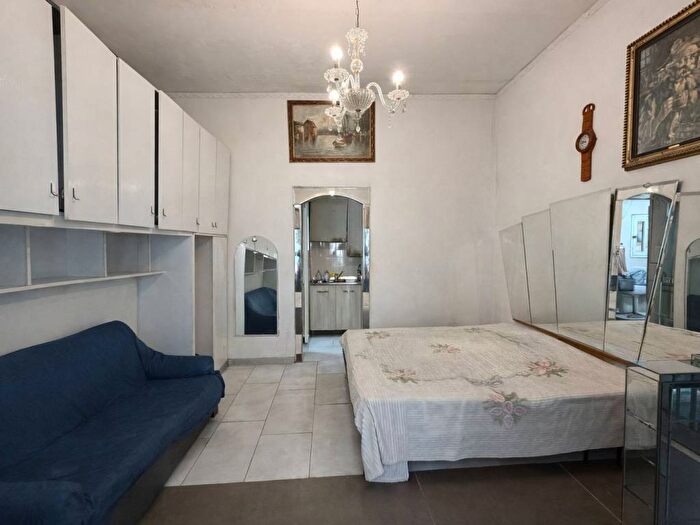 Appartamento monolocale in affitto in Vico delle Ferze al Lavinaio, Mercato, Napoli