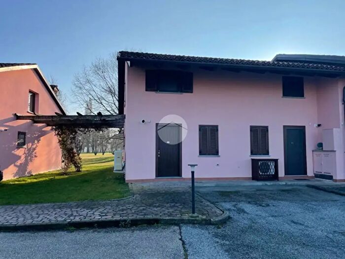 Casa bilocale in vendita in Via Fraschetta, Cherasco