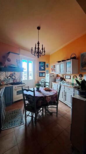 Appartamento trilocale in vendita in Via Moriondo, Acqui Terme