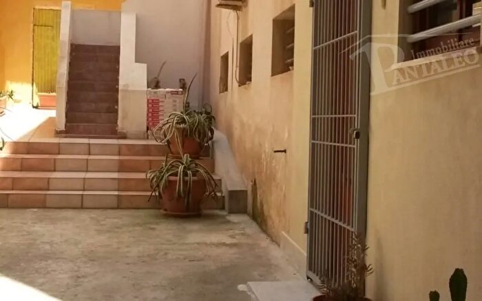 Appartamento monolocale in affitto in Via Isgro Marsala, Marsala