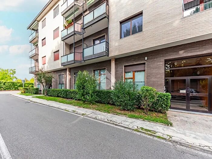 Appartamento bilocale in vendita in Via Achille Grandi, Lainate