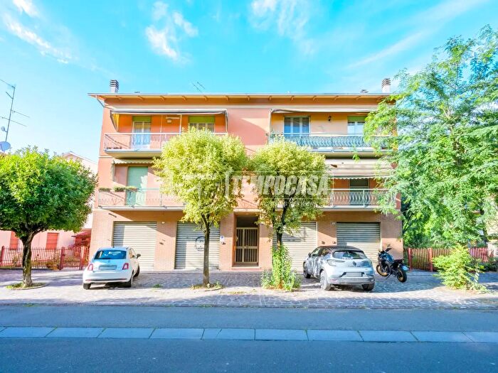 Appartamento trilocale in vendita in Via Leonardo da Vinci, Correggio