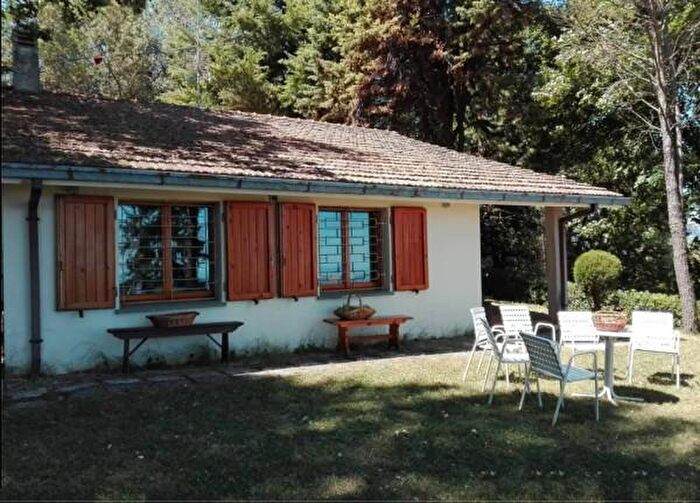 Casa quadrilocale in vendita in Via Monte, MontescudoMonte Colombo