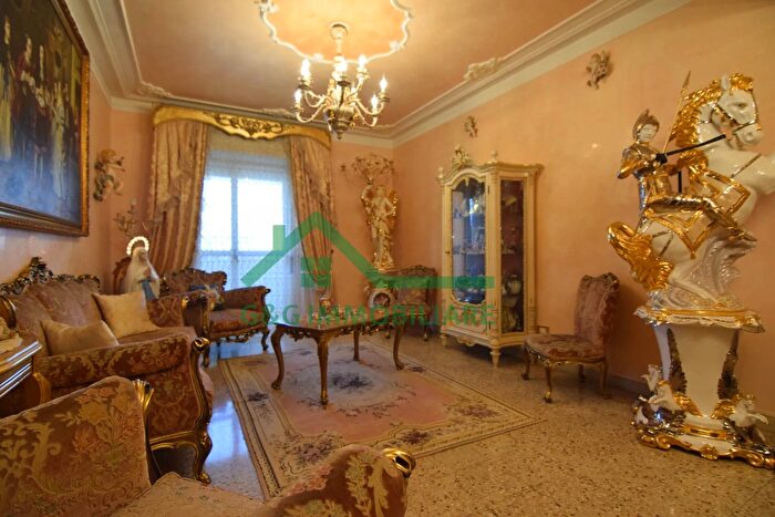 Appartamento quadrilocale in vendita in Viale Moncada, Catania