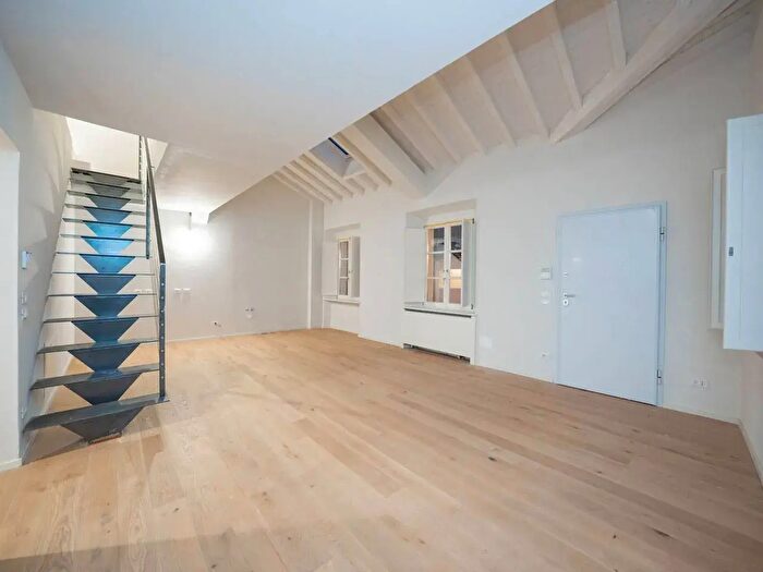 Appartamento trilocale in vendita in Piazza Ghiaia, Parma