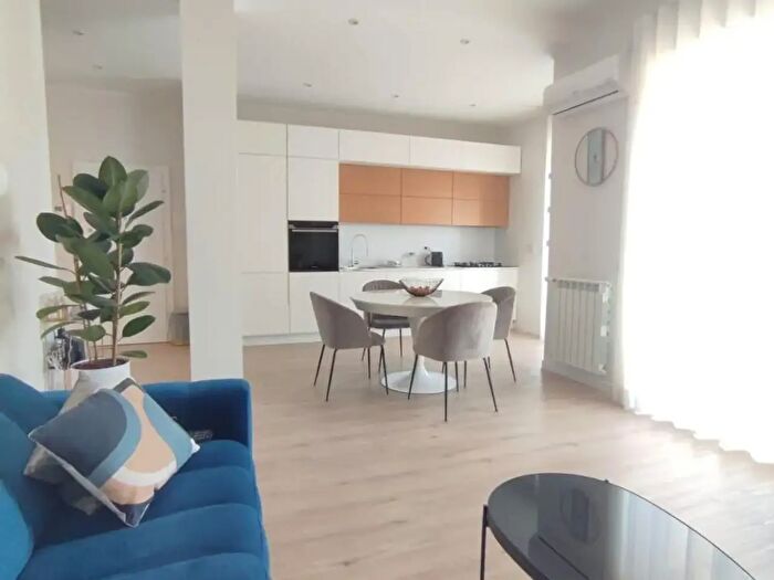 Appartamento con 5 locali in vendita in Via del Casale Fainelli, Roma