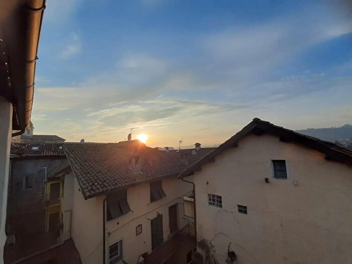 Appartamento trilocale in vendita in Centro Storico, Ovada