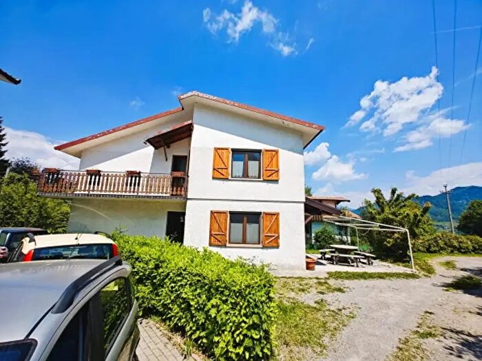 Casa quadrilocale in vendita in Via Pian delle Noci, Alta Valle Intelvi
