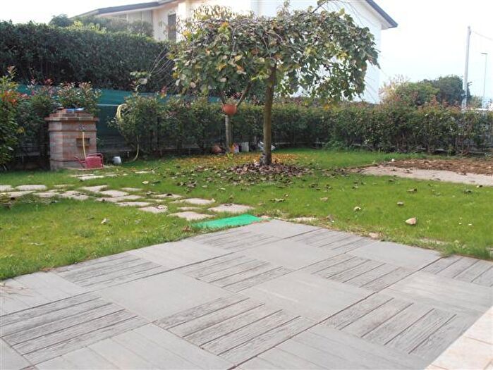 Appartamento trilocale in vendita in Via Giovanni Falcone, Castelfranco Veneto