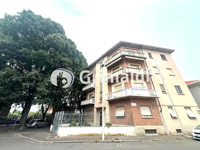 Appartamento trilocale in vendita in Via Alessandro di Gifflenga, Vercelli