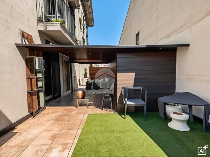 Appartamento quadrilocale in vendita in Via Giuseppe Massari, Torino