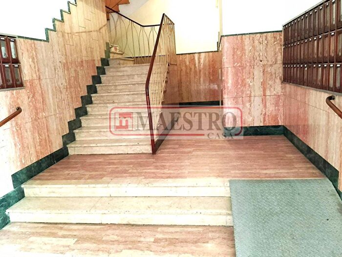 Appartamento quadrilocale in affitto in Centro Interno Ferrovia, Rapallo