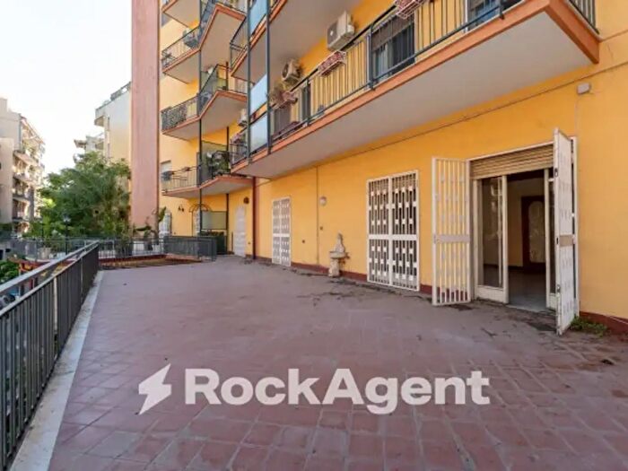 Appartamento con 6 locali in vendita in Via Federico Ciccaglione, Catania