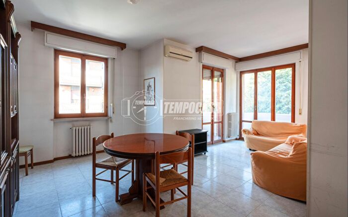 Appartamento quadrilocale in vendita in Via Pietro Capuzi, Macerata