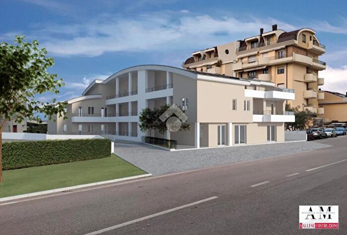 Appartamento quadrilocale in vendita in Via Nicola Bosco, Vasto