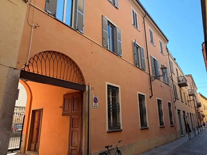 Appartamento con 5 locali in vendita in Via Alberto Piccaroli, Casale Monferrato