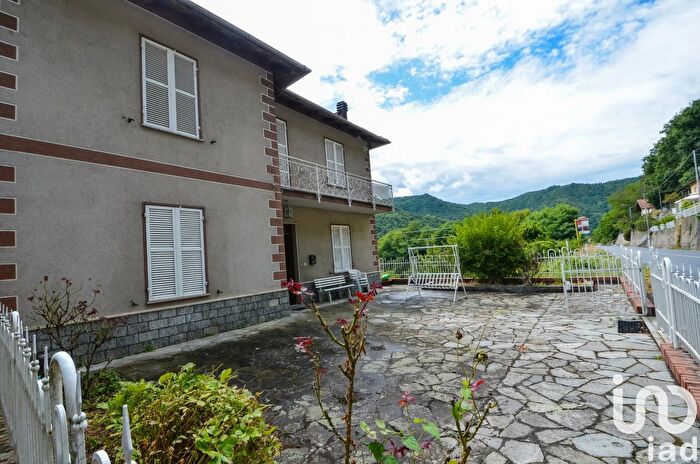 Casa con 8 locali in vendita in Localitànbsp Melogno, Millesimo