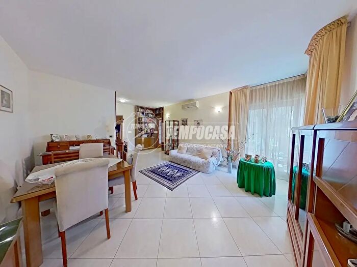 Appartamento trilocale in vendita in Via Filippo Brunelleschi, Triggiano