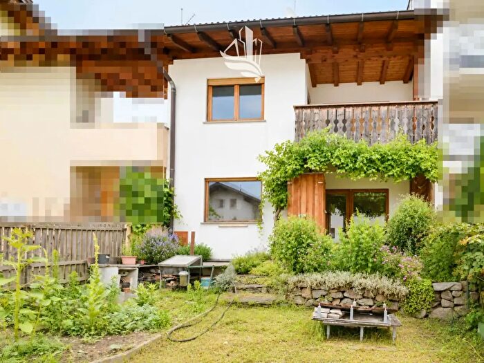 Casa quadrilocale in vendita in Loretzgasse, Lasa