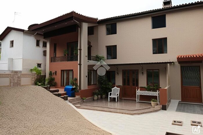 Casa quadrilocale in vendita in Via Gerola, Chiampo