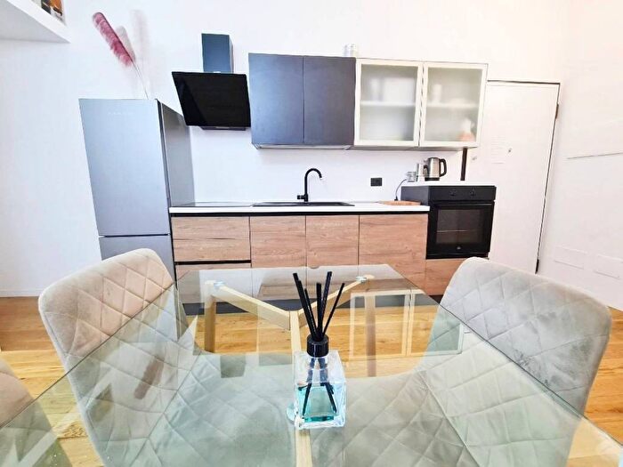 Appartamento quadrilocale in affitto in Via Andrea Cesalpino, Gorla, Milano