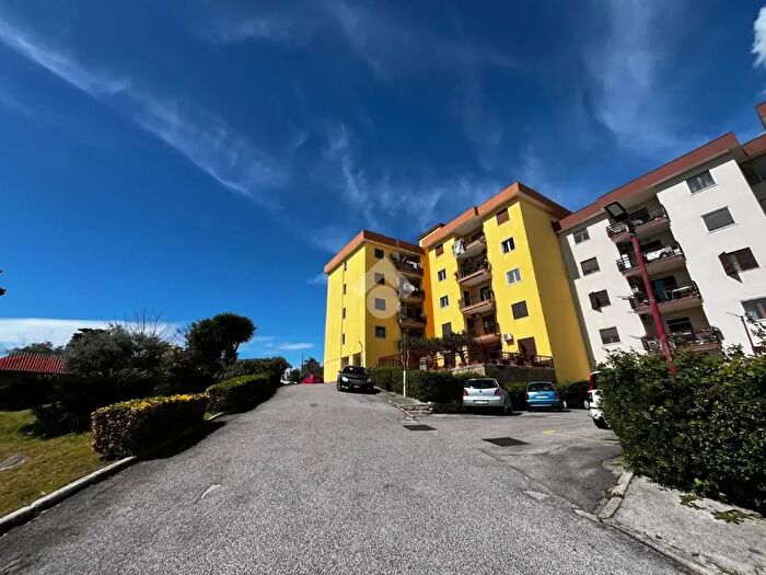 Appartamento quadrilocale in vendita in Via Amedeo Modigliani, Pozzuoli