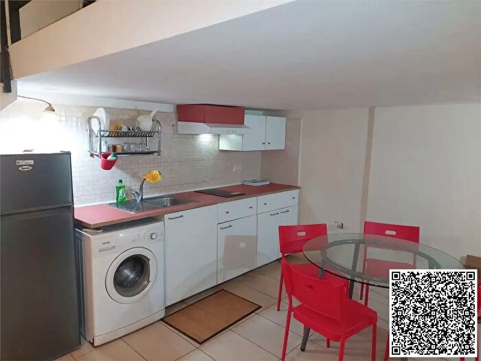 Appartamento monolocale in affitto in Napoli