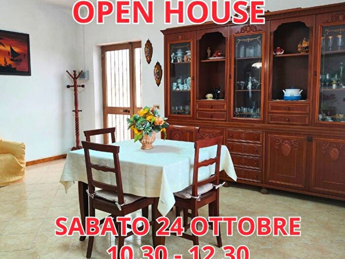 Appartamento trilocale in vendita in Via dei Frassini, Castagnetta Santa Procula, Pomezia