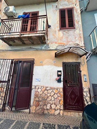 Appartamento bilocale in vendita in Via Messina Marine, Palermo