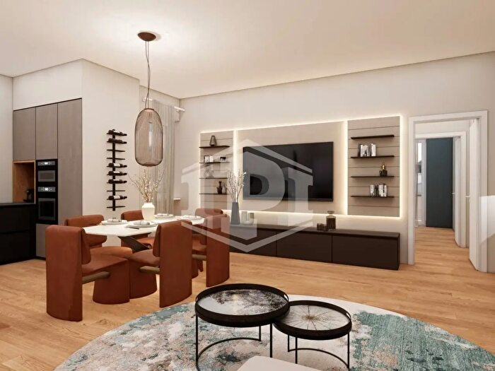 Appartamento quadrilocale in vendita in Corso Sebastopoli, Torino