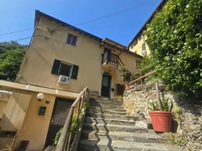 Casa quadrilocale in vendita in Genova