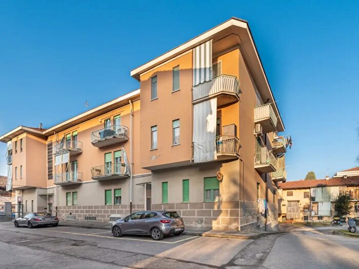 Appartamento trilocale in vendita in Corso Casale, Torino