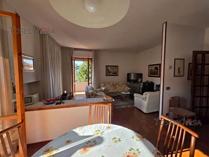 Appartamento con 7 locali in vendita in Fucecchio