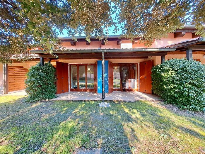 Casa bilocale in vendita in Via Monfalcone, Grado