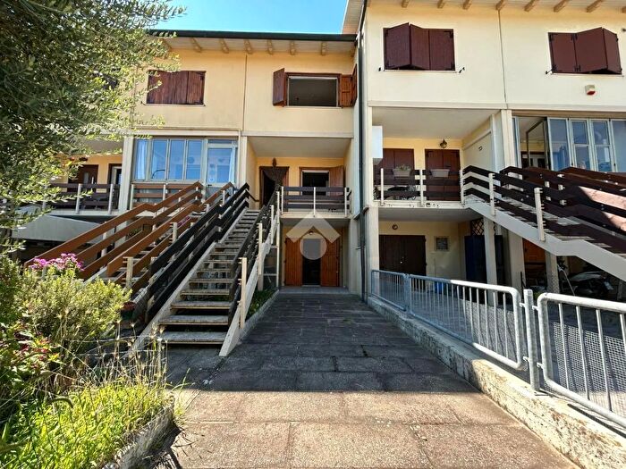 Casa quadrilocale in vendita in Via O Pazzaglia, Ravenna