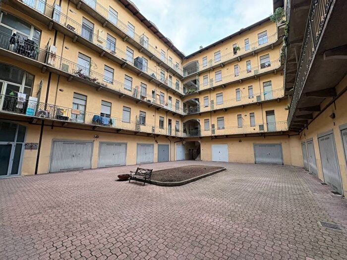 Appartamento bilocale in vendita in Via Madama Cristina, San Salvario Dante, Torino