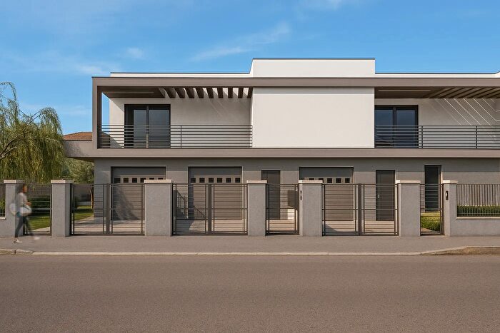 Appartamento quadrilocale in vendita in Via San Padre Pio da Pietralcina Snc, Orzinuovi