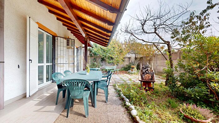 Casa bilocale in vendita in Via Mincio, Olgiate Olona