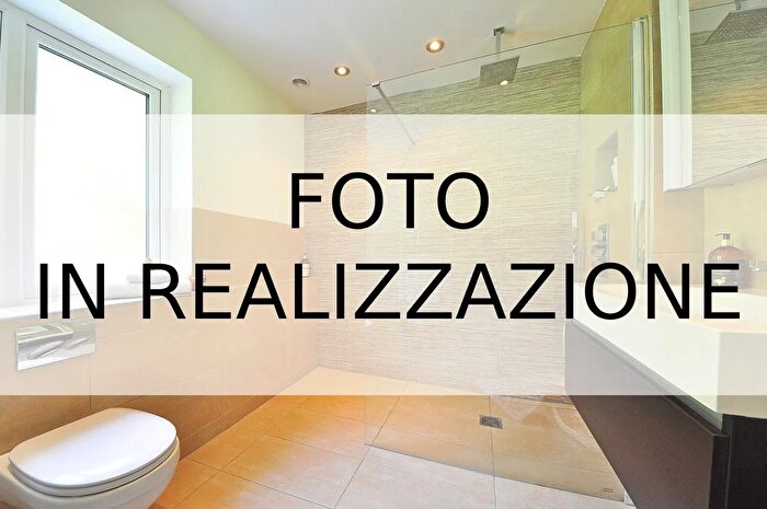 Casa con 6 locali in vendita in Via Fossa, Lonato