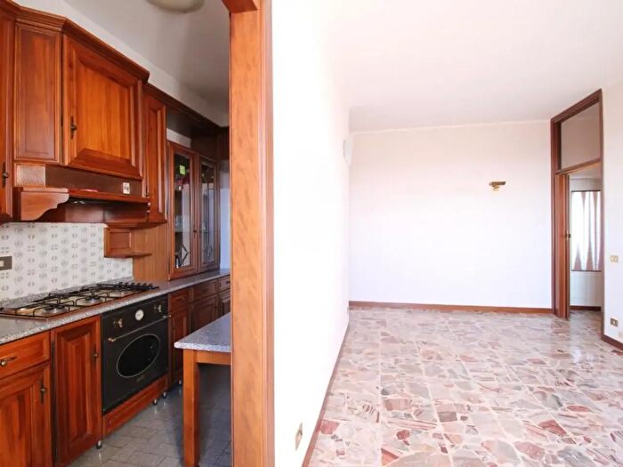 Appartamento trilocale in vendita in Via Alessandro Manzoni, Missaglia