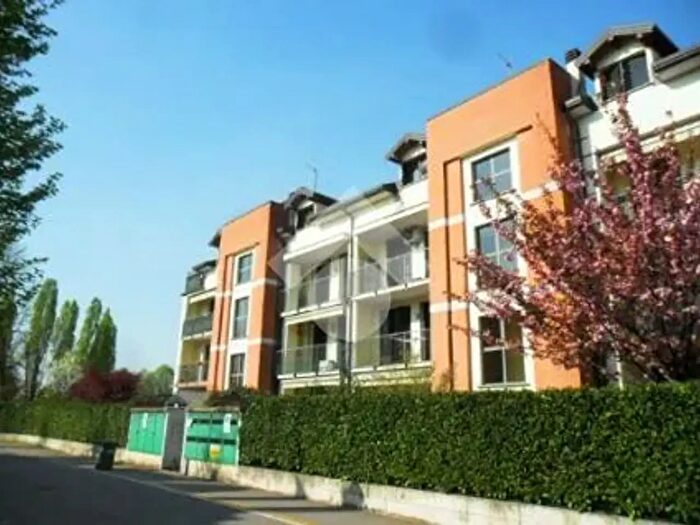 Appartamento trilocale in vendita in Via Carreggia, Cardano Al Campo