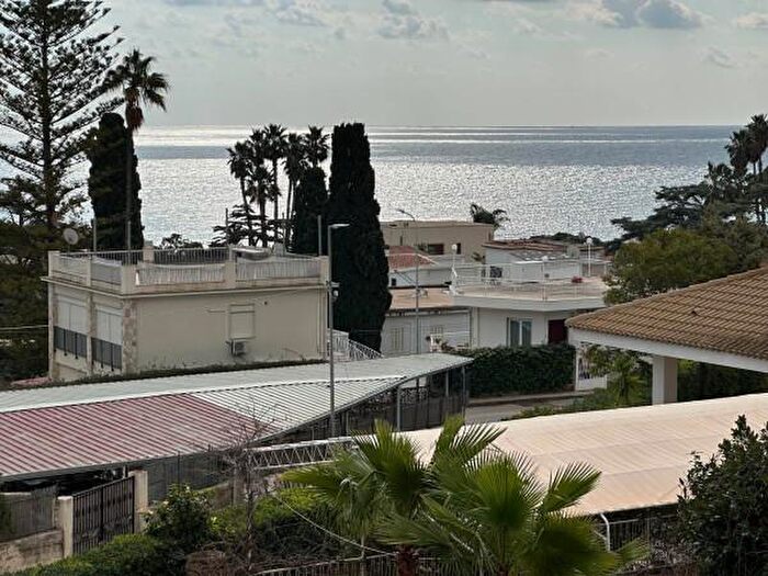 Casa con 5 locali in vendita in Viale dei Lidi, Siracusa